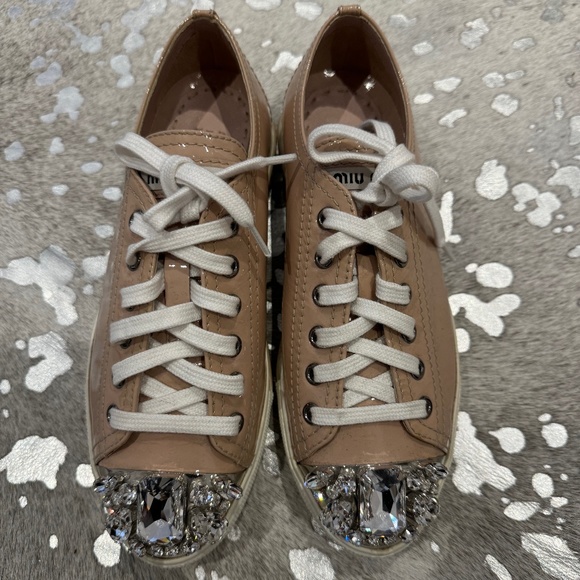 Miu Miu Beige Patent Leather Crystal Embellished Low Top Sneakers - Picture 2 of 4